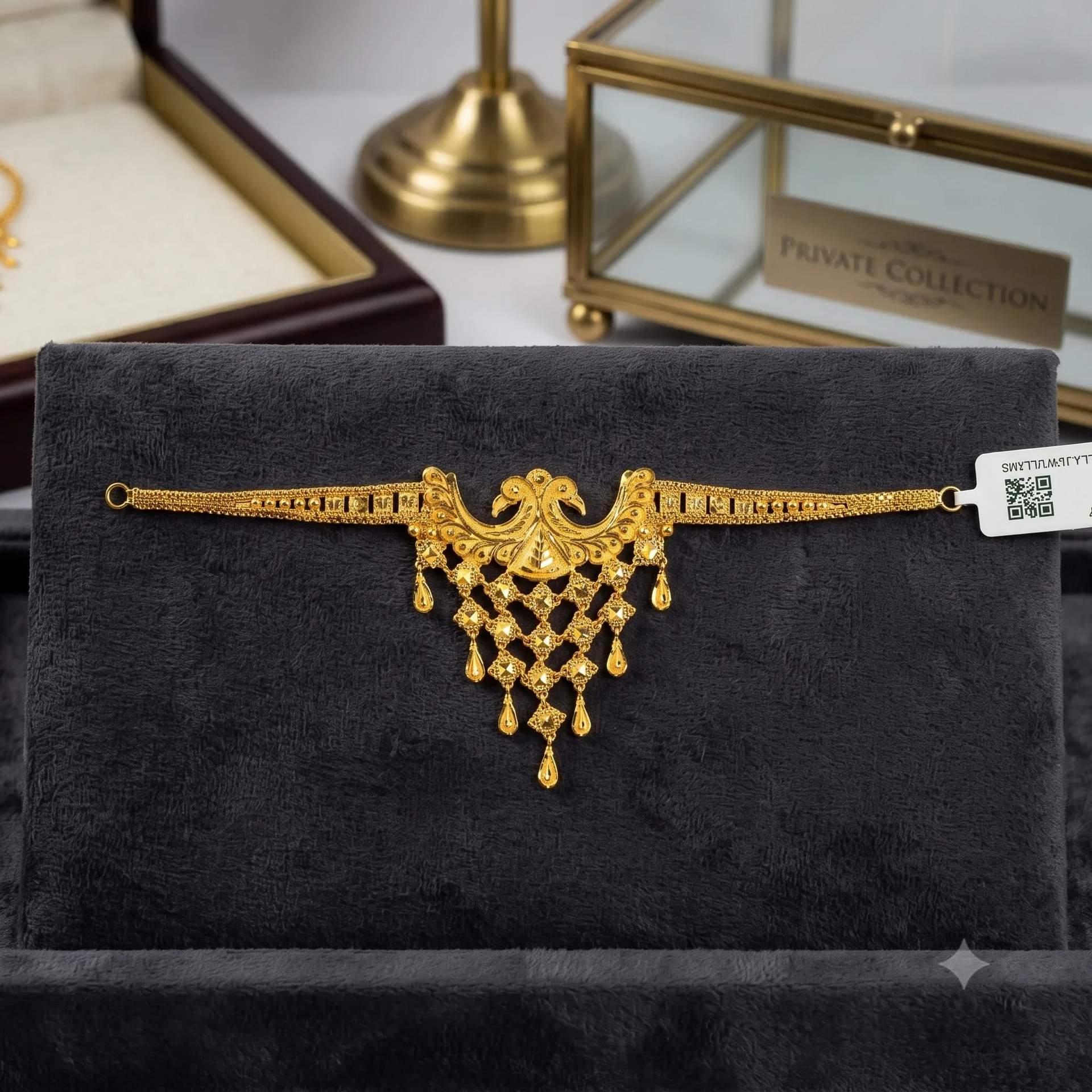 Royal Filigree Gold Waist Belt