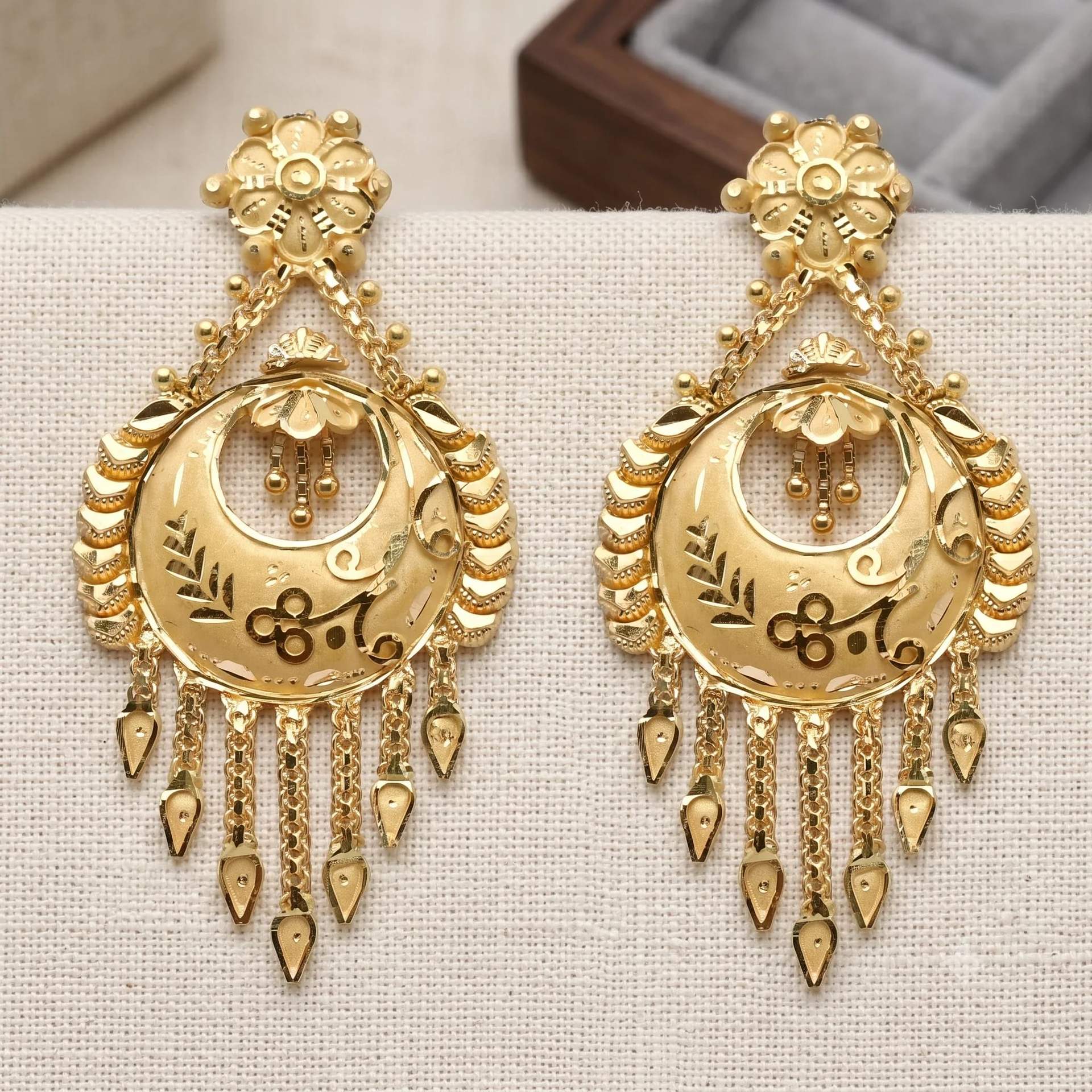 Royal Heritage Gold Earring
